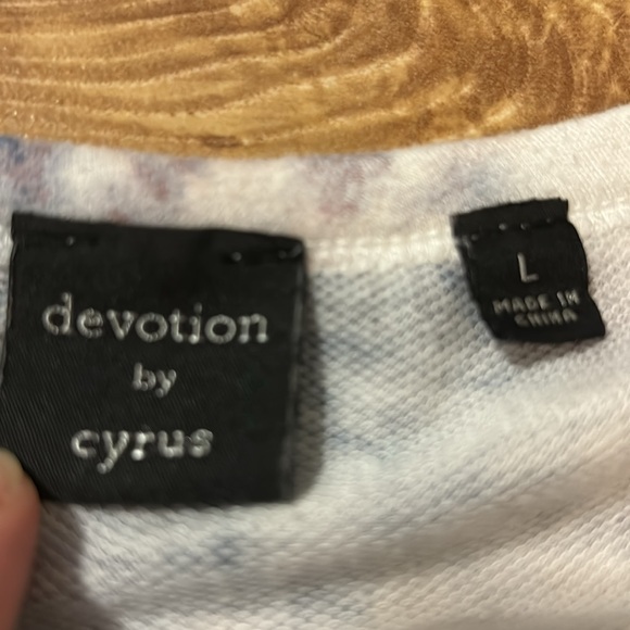 Gorgeous tie dye top - Large - Picture 2 of 5